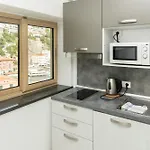 Coltur Apartment